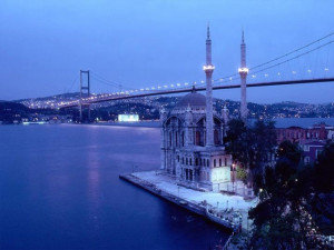 Bosphorus Bridge (Istanbul, Turkey)