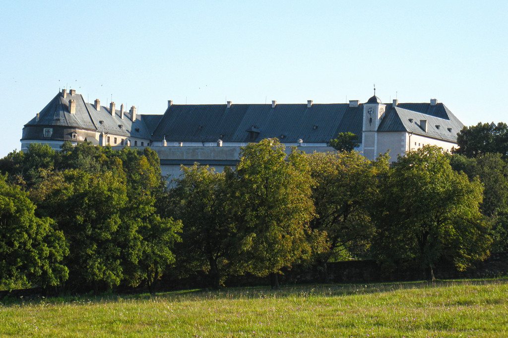 Hrad Červený kameň - Red Stone castle